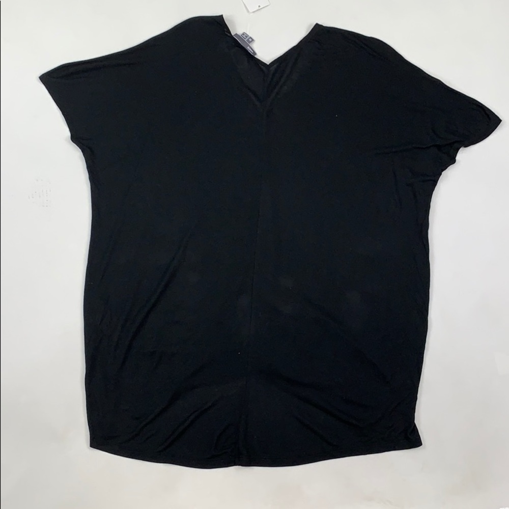 Vince Black V-Neck Tee - Picture 2 of 5